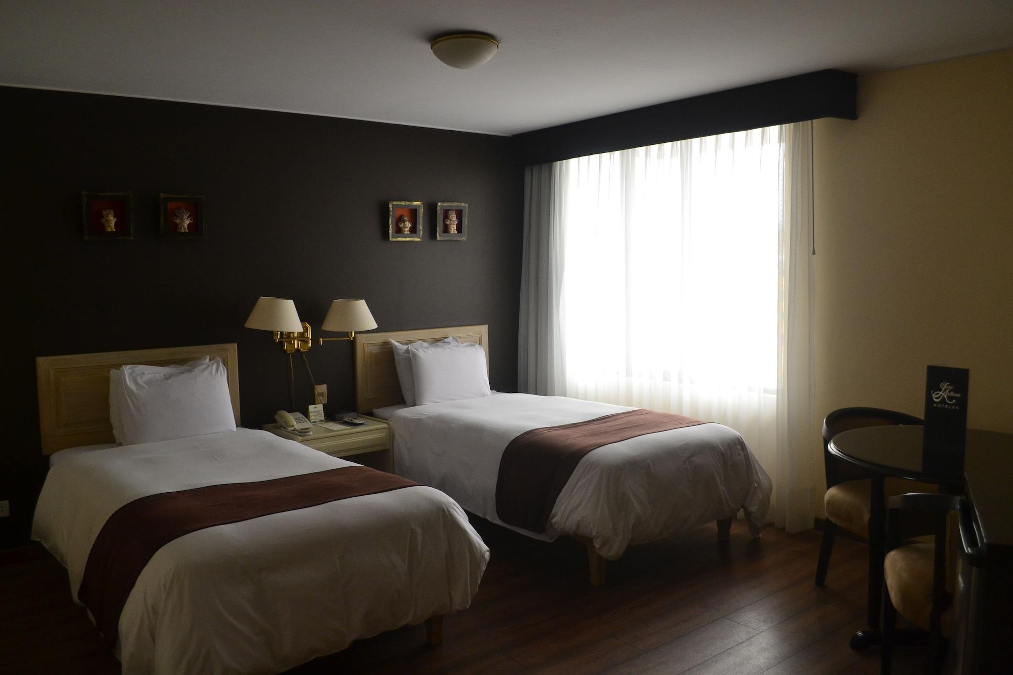 Hotel Jose Antonio Executive à Lima Extérieur photo
