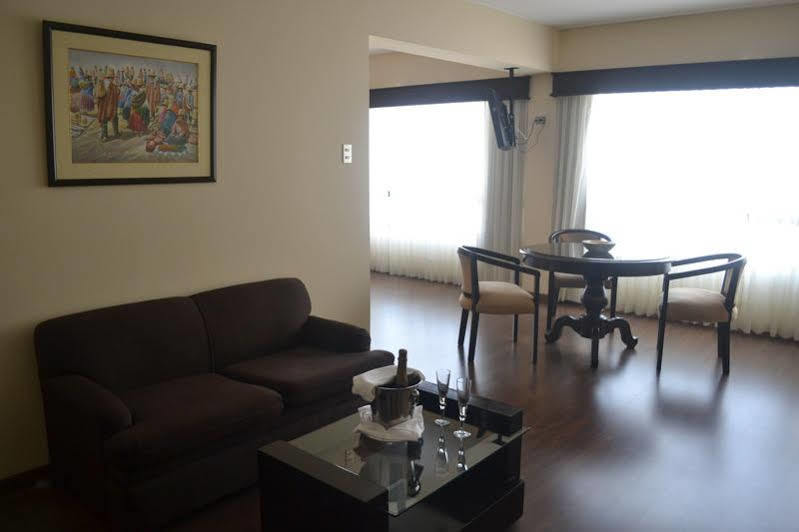 Hotel Jose Antonio Executive à Lima Extérieur photo