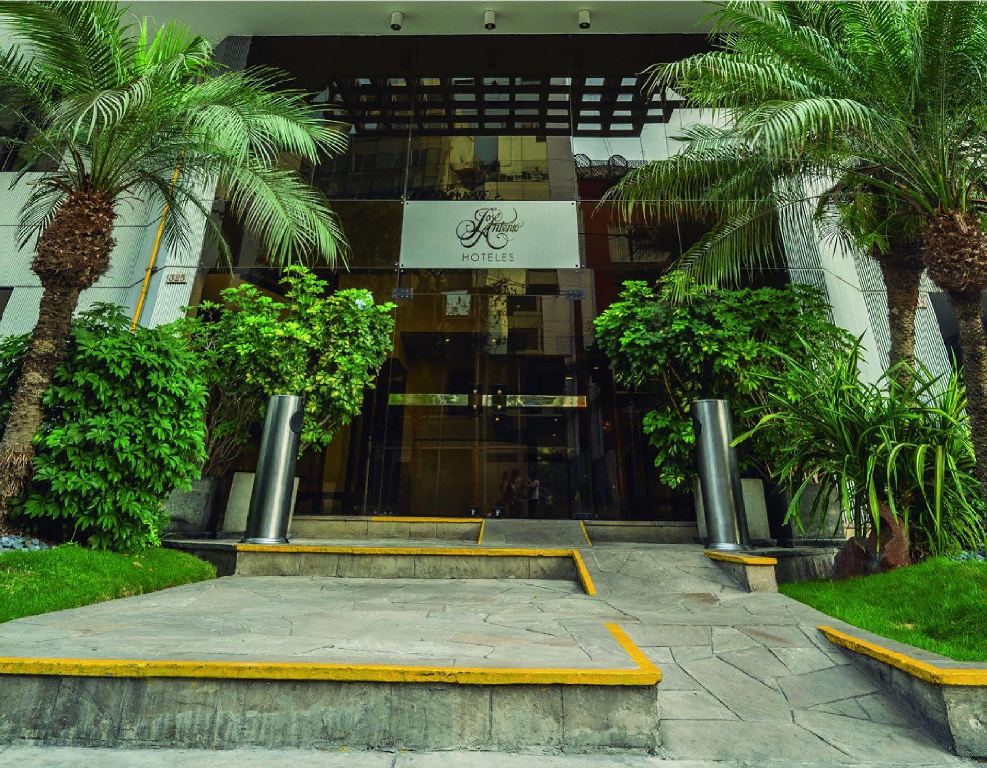 Hotel Jose Antonio Executive à Lima Extérieur photo